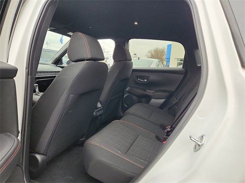 Used 2025 Honda HR-V Sport image 10