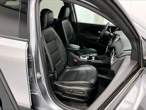 Used 2023 GMC Terrain AT4 AWD/4WD image 9