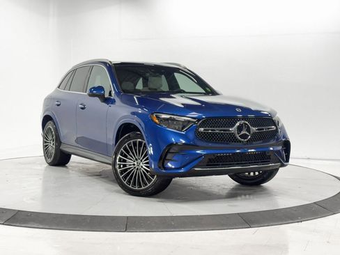 Used 2025 Mercedes-Benz GLC 350e 4MATIC w/ AMG Line image 1