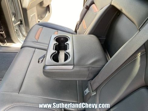 Used 2023 GMC Sierra 1500 AT4 w/ AT4 Premium Package AWD/4WD image 53