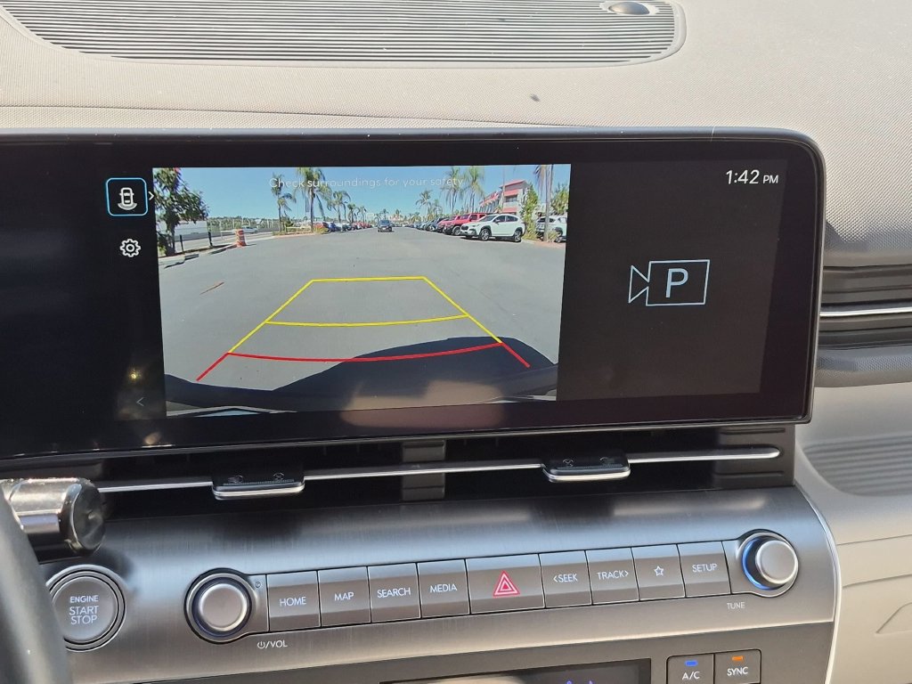 Used 2025 Hyundai Kona SEL FWD image 18