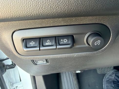 Used 2024 GMC Terrain AT4 w/ Tech Package AWD/4WD image 19
