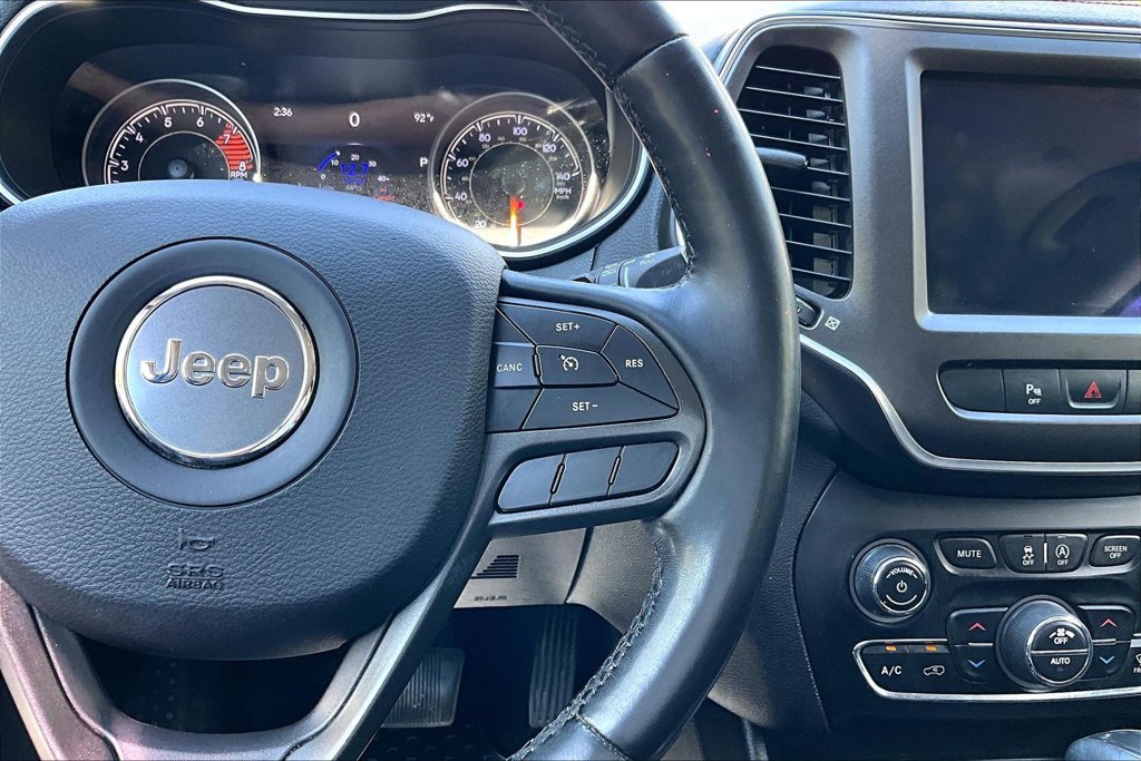 Used 2020 Jeep Cherokee Trailhawk w/ Cold Weather Group AWD/4WD image 26