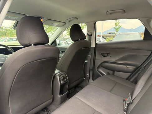 Used 2025 Hyundai Kona SEL FWD image 21