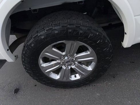 Used 2019 Ford F150 Lariat w/ Equipment Group 502A Luxury image 4