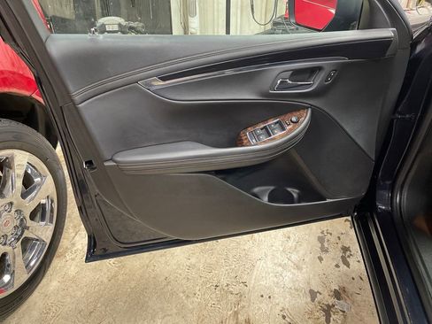 Used 2014 Chevrolet Impala LT w/ Convenience Package FWD image 15