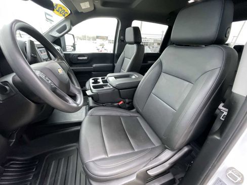 Certified 2024 Chevrolet Silverado 2500 W/T image 18