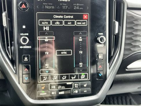 Used 2025 Subaru Forester Premium image 19