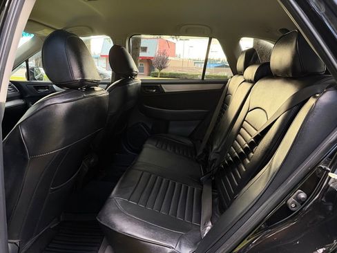 Used 2018 Subaru Outback 2.5i Premium image 21