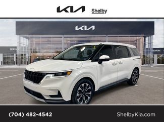 Used 2022 Kia Carnival EX video 1