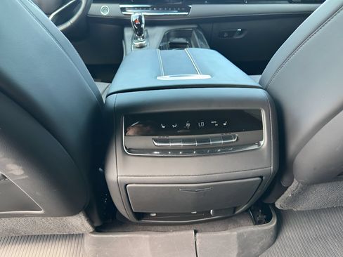 Used 2023 Cadillac Escalade Sport w/ LPO, ONYX Package AWD/4WD image 20