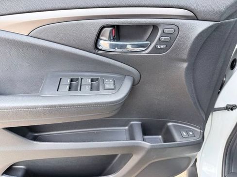Used 2021 Honda Pilot Special Edition image 10