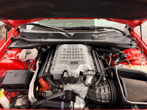 Used 2022 Dodge Challenger SRT Hellcat w/ Plus Package RWD image 57