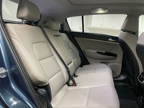 Used 2022 Kia Sportage EX image 13