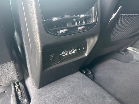 Used 2024 Jeep Grand Cherokee Limited 4xe AWD/4WD image 15