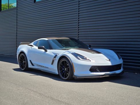 Used 2018 Chevrolet Corvette Grand Sport w/ Carbon 65 Edition RWD image 9