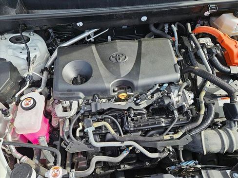 Used 2022 Toyota RAV4 Limited image 20