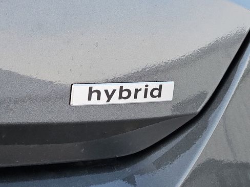 Used 2025 Hyundai Elantra Limited image 14