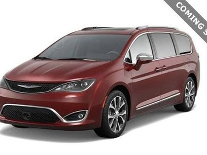 Used 2021 Chrysler Pacifica Touring