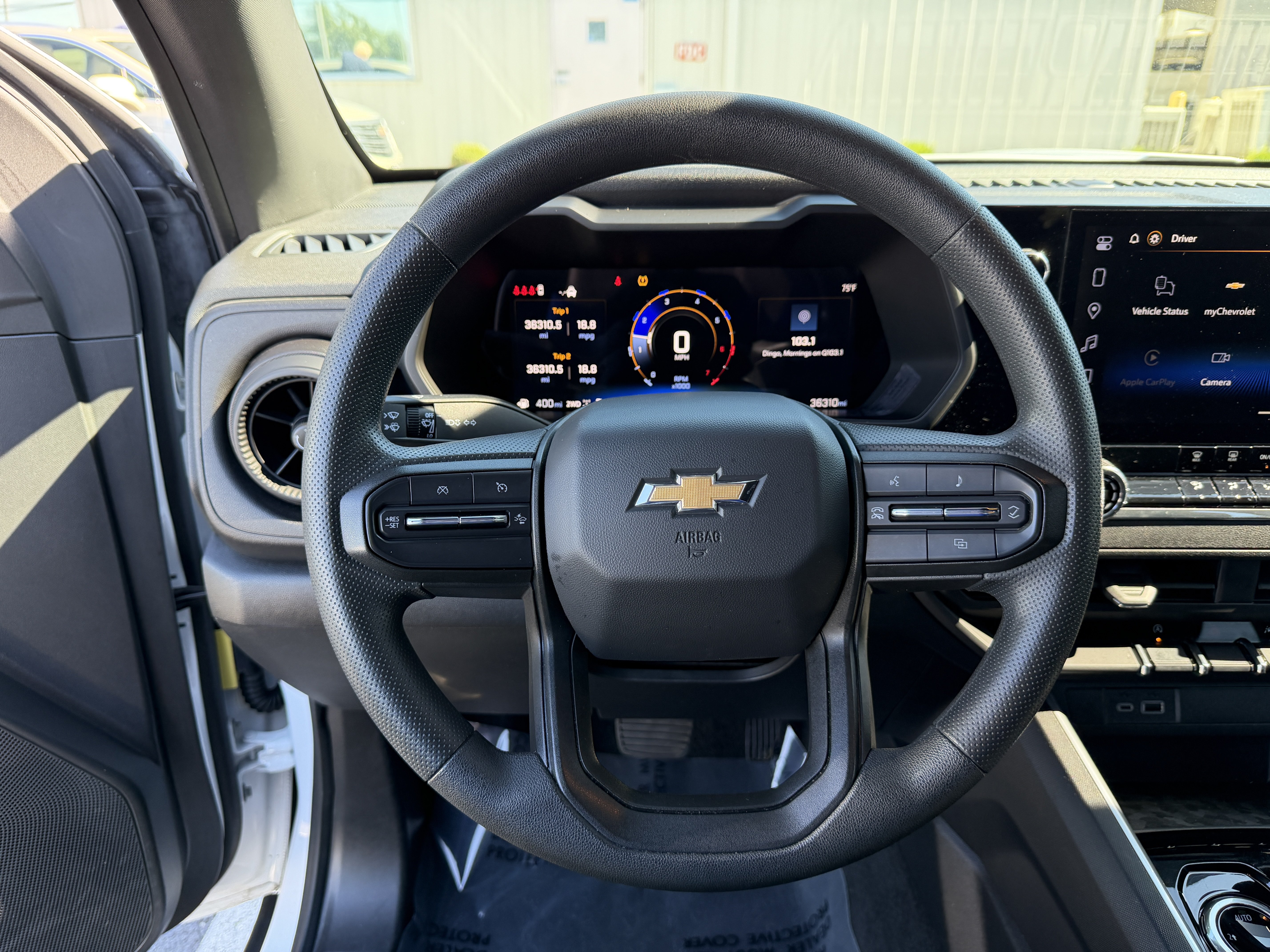 Used 2025 Chevrolet Colorado W/T AWD/4WD image 13