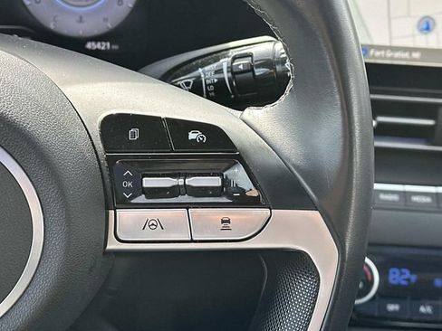 Used 2024 Hyundai Elantra Limited FWD image 20