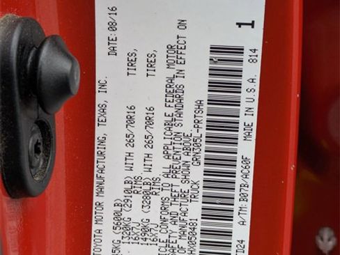 Used 2017 Toyota Tacoma TRD Pro image 41