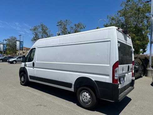 Used 2022 RAM ProMaster 2500 FWD image 4