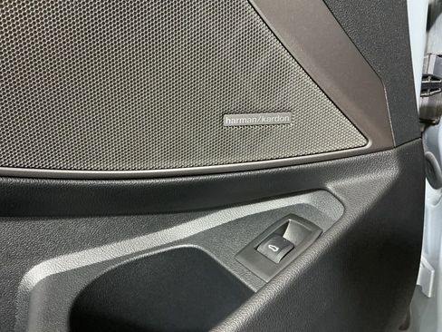 Used 2022 BMW M3 Competition w/ Executive Package image 21