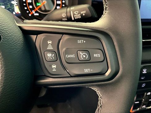 New 2025 Jeep Gladiator Sport image 14