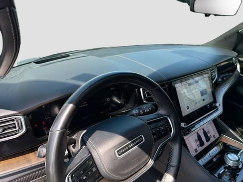Used 2022 Jeep Grand Wagoneer Series II AWD/4WD image 9