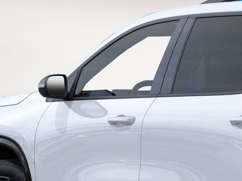 New 2026 Chevrolet Traverse RS image 12