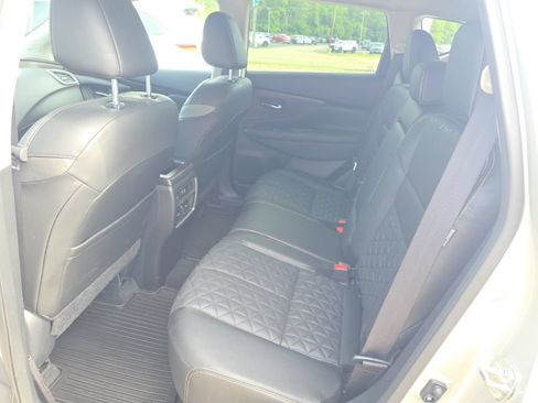Certified 2023 Nissan Murano Platinum w/ Cargo Package AWD/4WD image 13