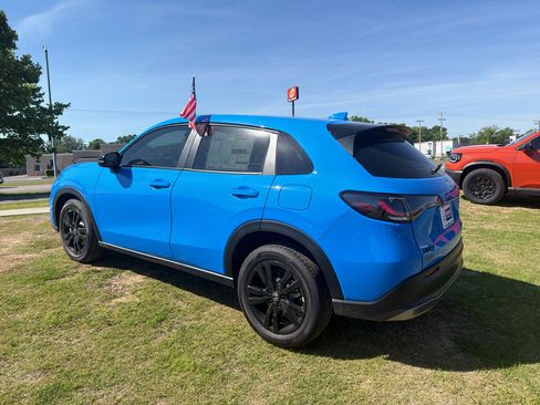 New 2026 Honda HR-V Sport image 3
