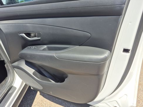 Used 2025 Hyundai Tucson SEL AWD/4WD image 23
