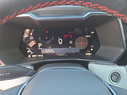 Used 2024 GMC Canyon AT4X image 22