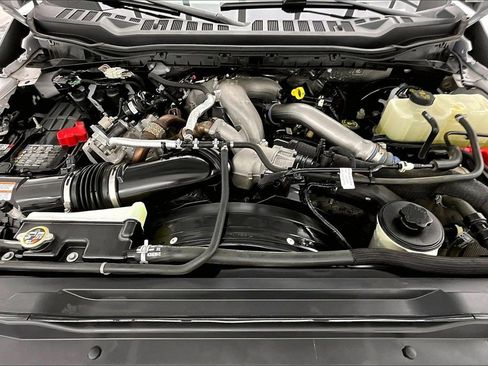 Used 2024 Ford F250 XLT w/ FX4 Off-Road Package image 10