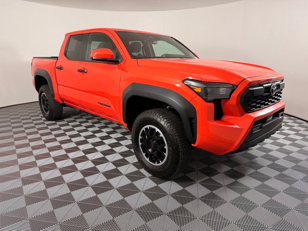 Used 2024 Toyota Tacoma TRD Off-Road AWD/4WD image 5