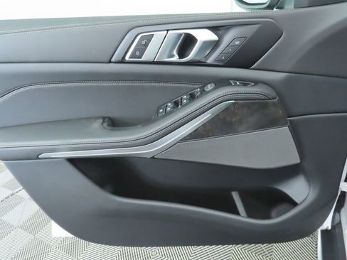 Certified 2026 BMW X5 sDrive40i w/ Premium Package image 25