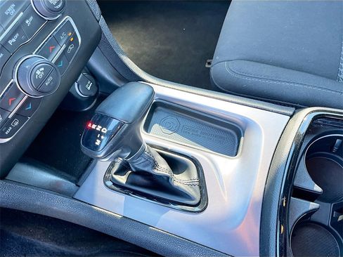 Used 2022 Dodge Charger R/T w/ Performance Handling Group image 16