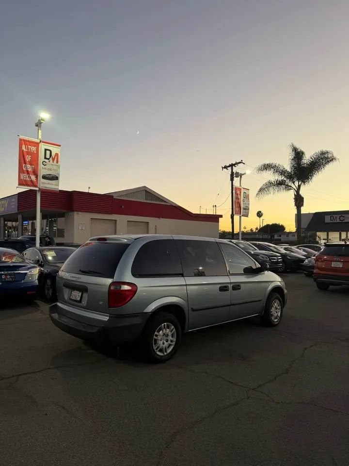 Used 2006 Dodge Caravan SE w/ Popular Equipment Group I FWD image 4