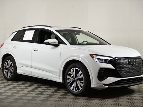 Certified 2025 Audi Q4 e-tron Premium w/ Convenience Package image 6