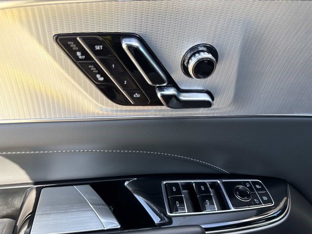 Certified 2024 Cadillac Lyriq Tech AWD/4WD image 20