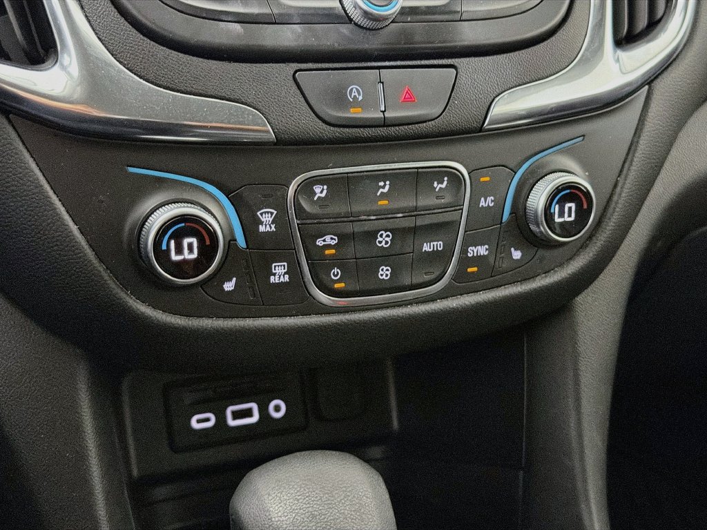 Used 2023 Chevrolet Equinox LT AWD/4WD image 19