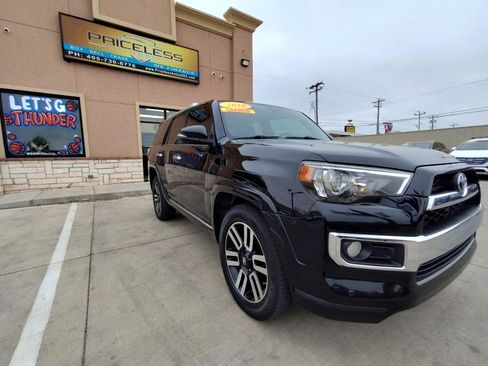 Used 2018 Toyota 4Runner Limited RWD image 2
