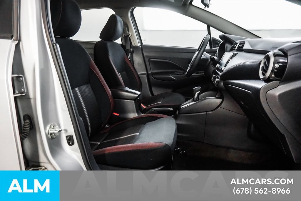 Used 2024 Nissan Versa SR FWD image 19