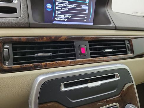 Used 2013 Volvo XC70 3.2 image 27