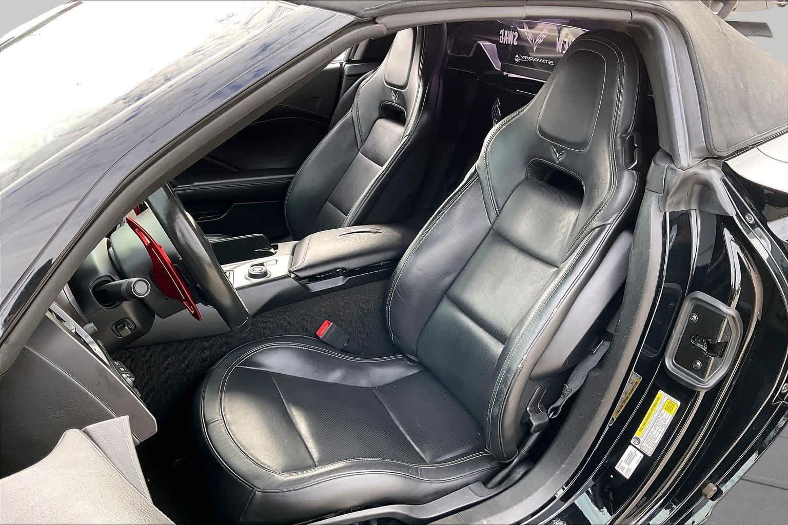 Used 2018 Chevrolet Corvette Stingray Convertible w/ 2LT Preferred Equipment Group RWD image 7