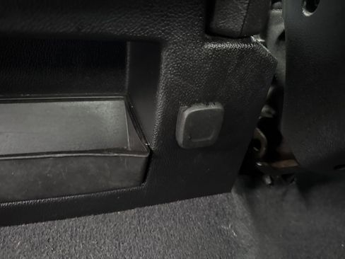 Used 2019 Chevrolet Silverado 1500 LT image 38