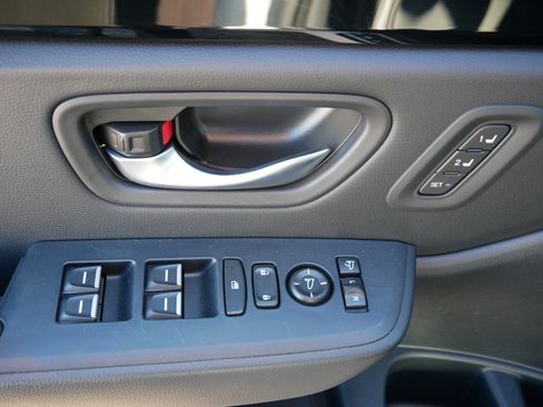 Certified 2024 Honda Pilot TrailSport image 19