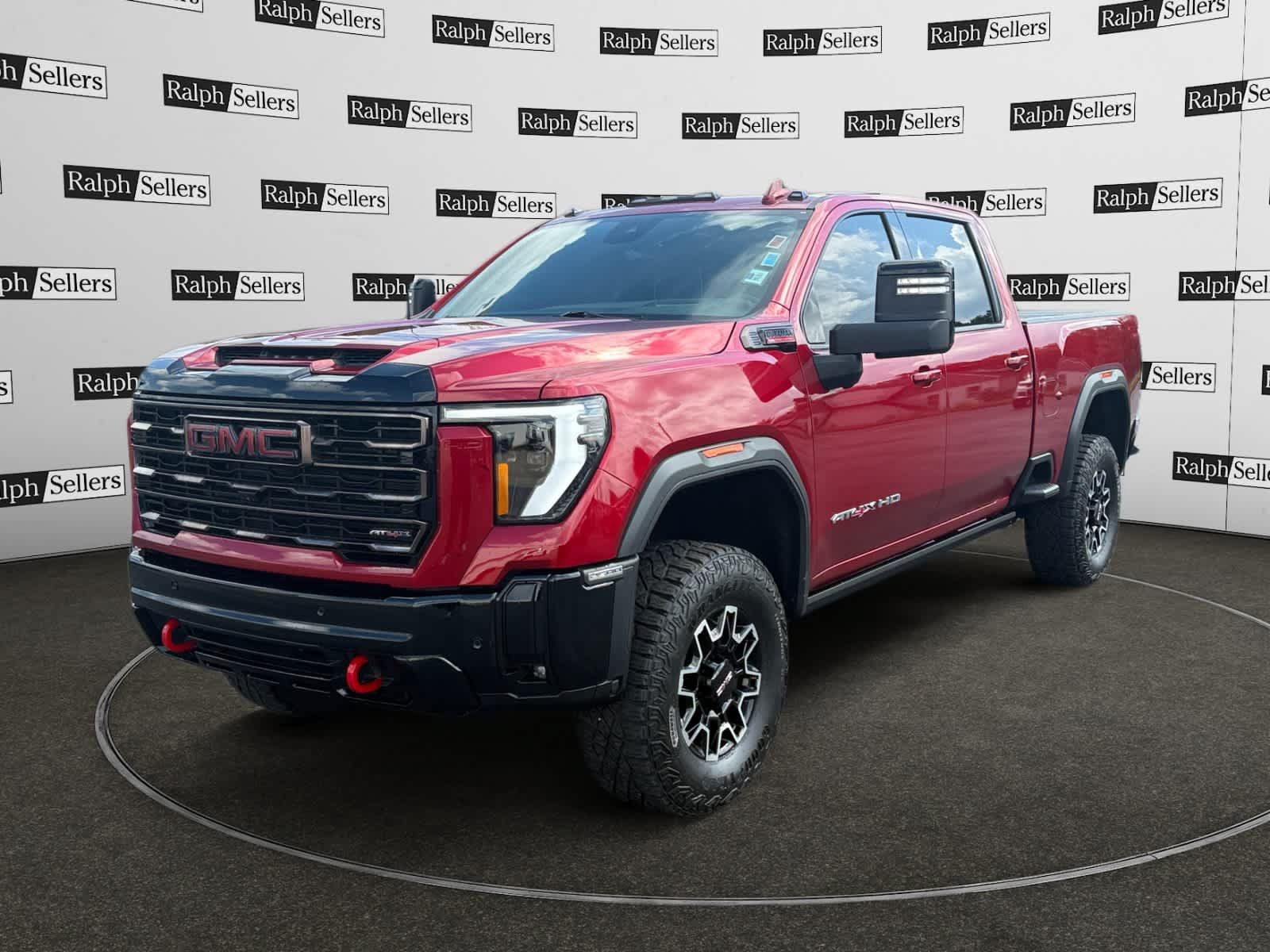 Used 2025 GMC Sierra 2500 AT4X AWD/4WD image 2